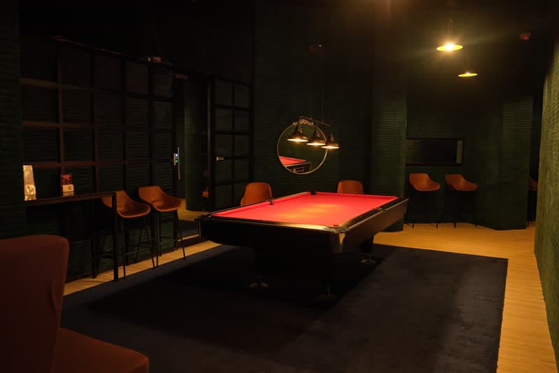 Billiards Lounge